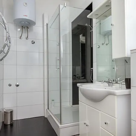 Daire Centar Manus *